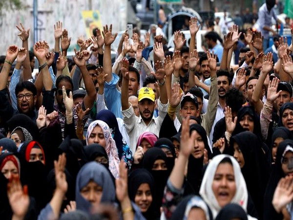 Nation-Wide Protest in Pakistan Over Gangrape, Police Blaming Victim “Unacceptable”