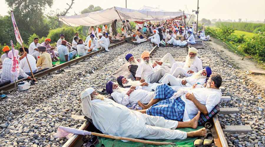 1987 passenger trains and 3090 goods train cancelled due to Punjab farmers’ protests: Railways