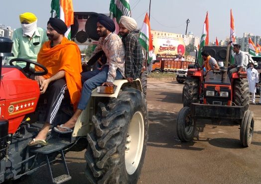 Farmers-Tractors-Protest
