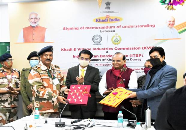 Khadi and Village Industries Commission Signs MoU with ITBP, Paramilitary Forces to Use Khadi Durries