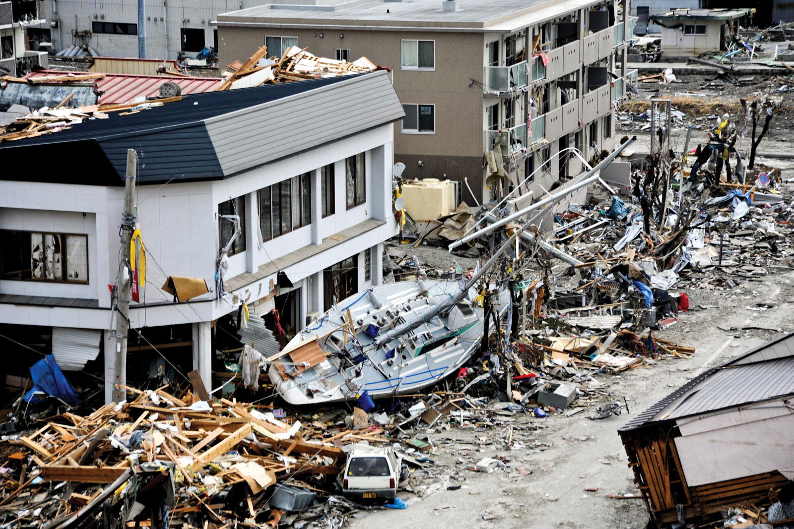 Japan’s Northeast Coast Hit by Strong Earthquake, Tsunami Warned