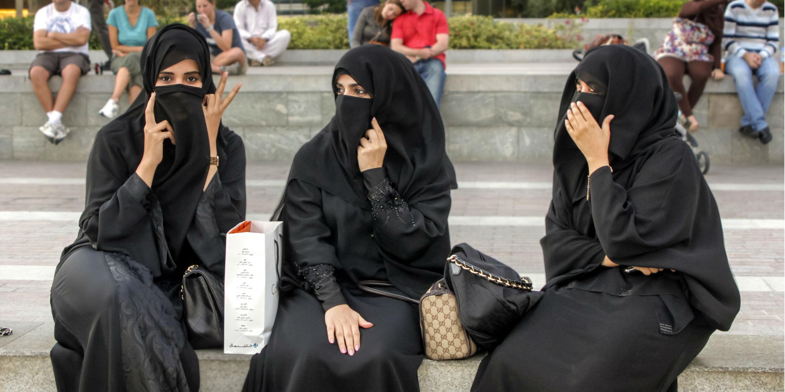 Colombo Government to ban the burqa and shut Islamic schools: Sri Lankan Minister says