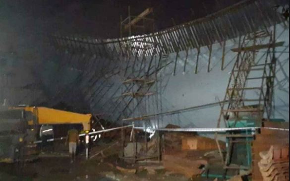 Mumbai: An under-construction flyover collapses in Bandra, injures nine