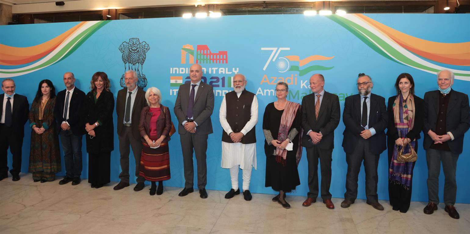 Prime Minister meets the representatives of Italian Congregation for Krishna Consciousness