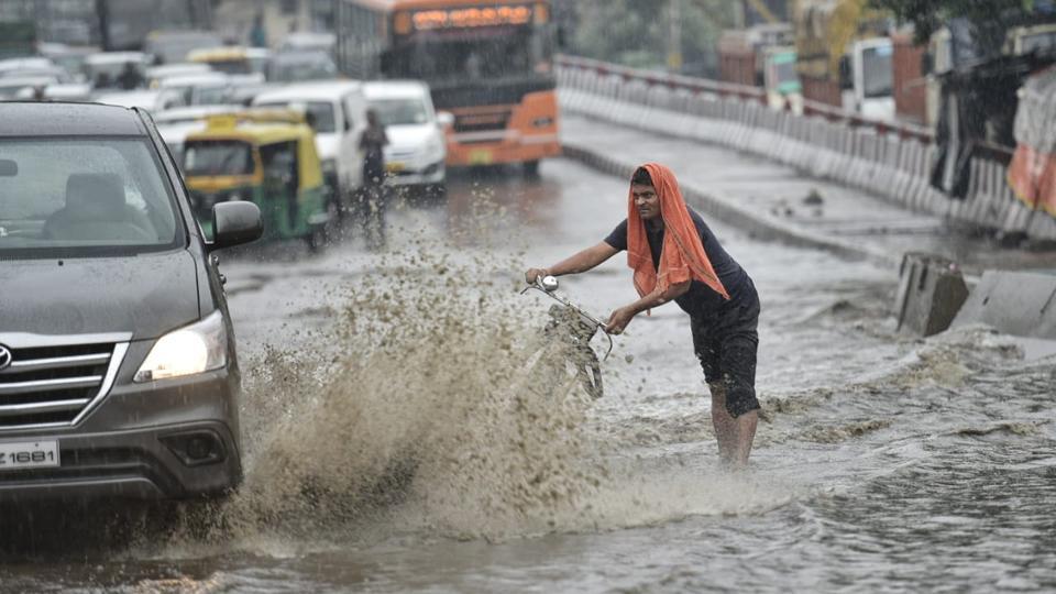 Heavy rain in Andhra Pradesh Killed 17 so far, 100 around missing