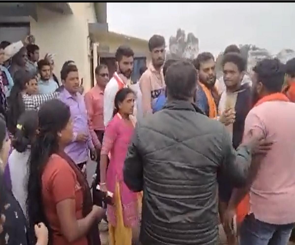 Bajrang Dal Disrupts Prayer Meeting by Christians in Karnataka