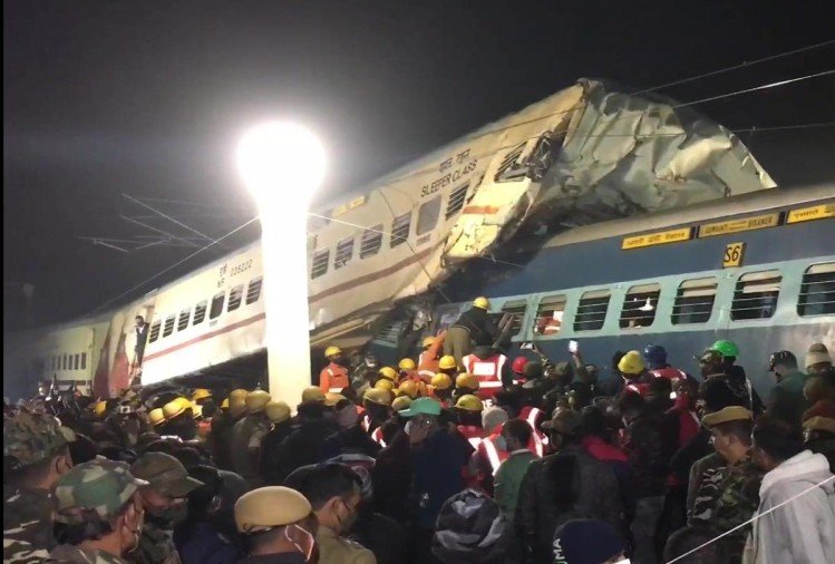 Toll in Train Accident Go Up to Nine