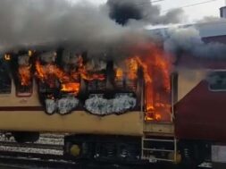 Train-set-on-fire-in-Bihar