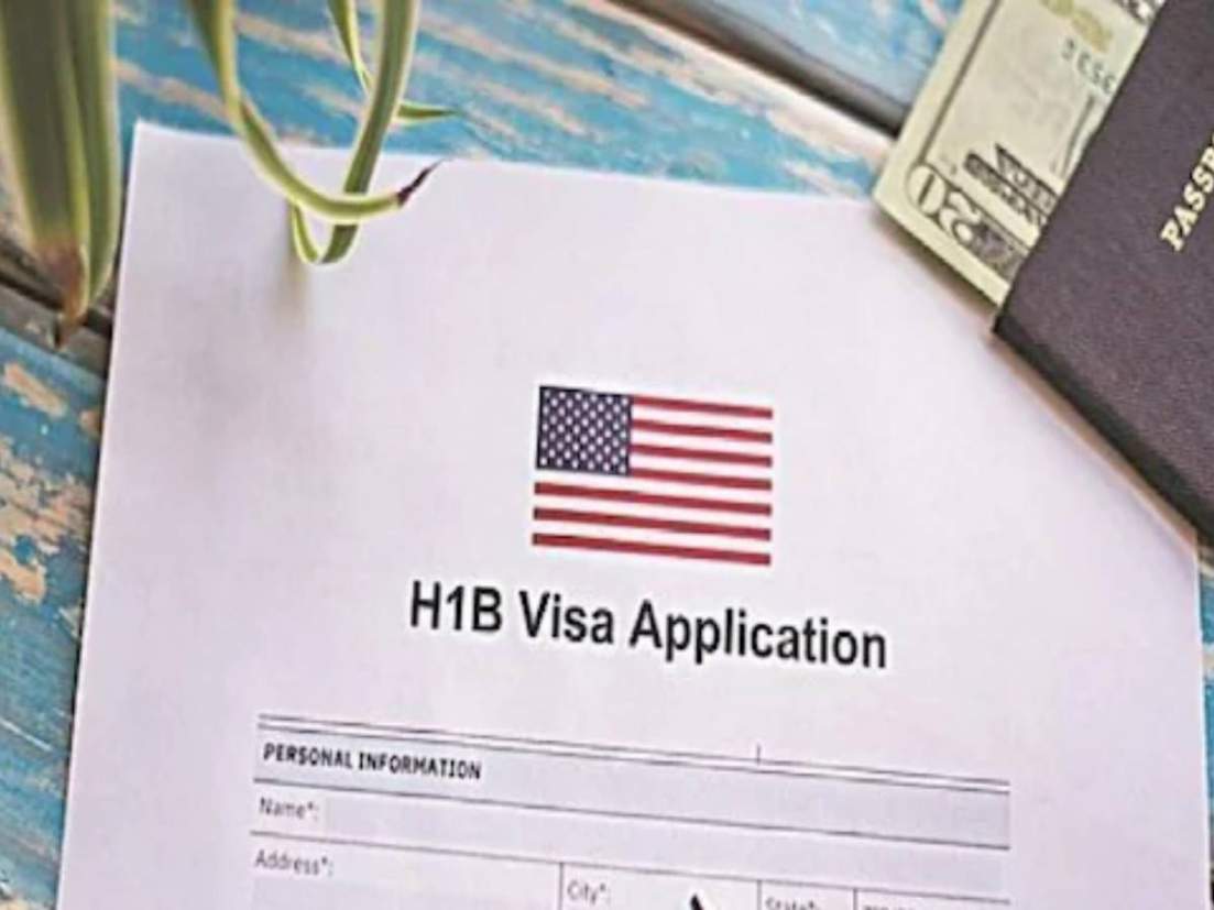 US Waives In-Person Interview for Visa for Certain Categories