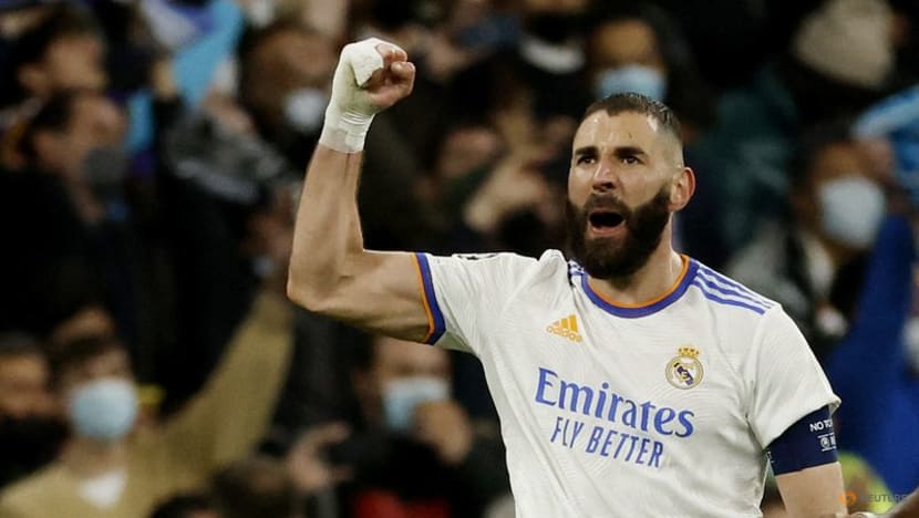 Football: Real Madrid rallies to defeat PSG in the Champions League thanks to a hat trick from Karim Benzema