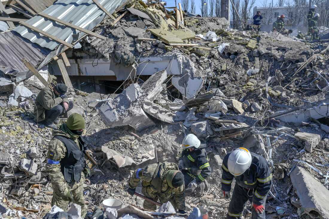 Ukraine War: Russia Bombed Art School Sheltering 400 People in Mariupol, Fire More Hypersonic Missiles