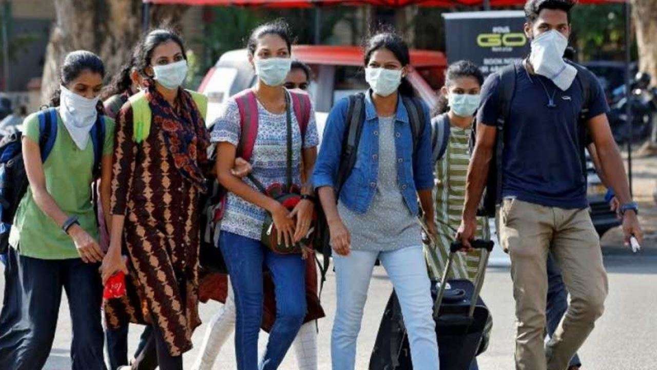 Compulsory Wearing of Masks Returns to Delhi