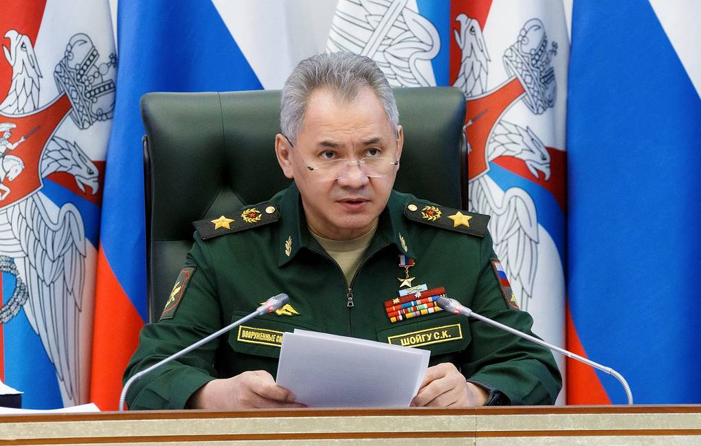 Russian Defense Minister Discusses a Situation in Ukraine with Pentagon Chief