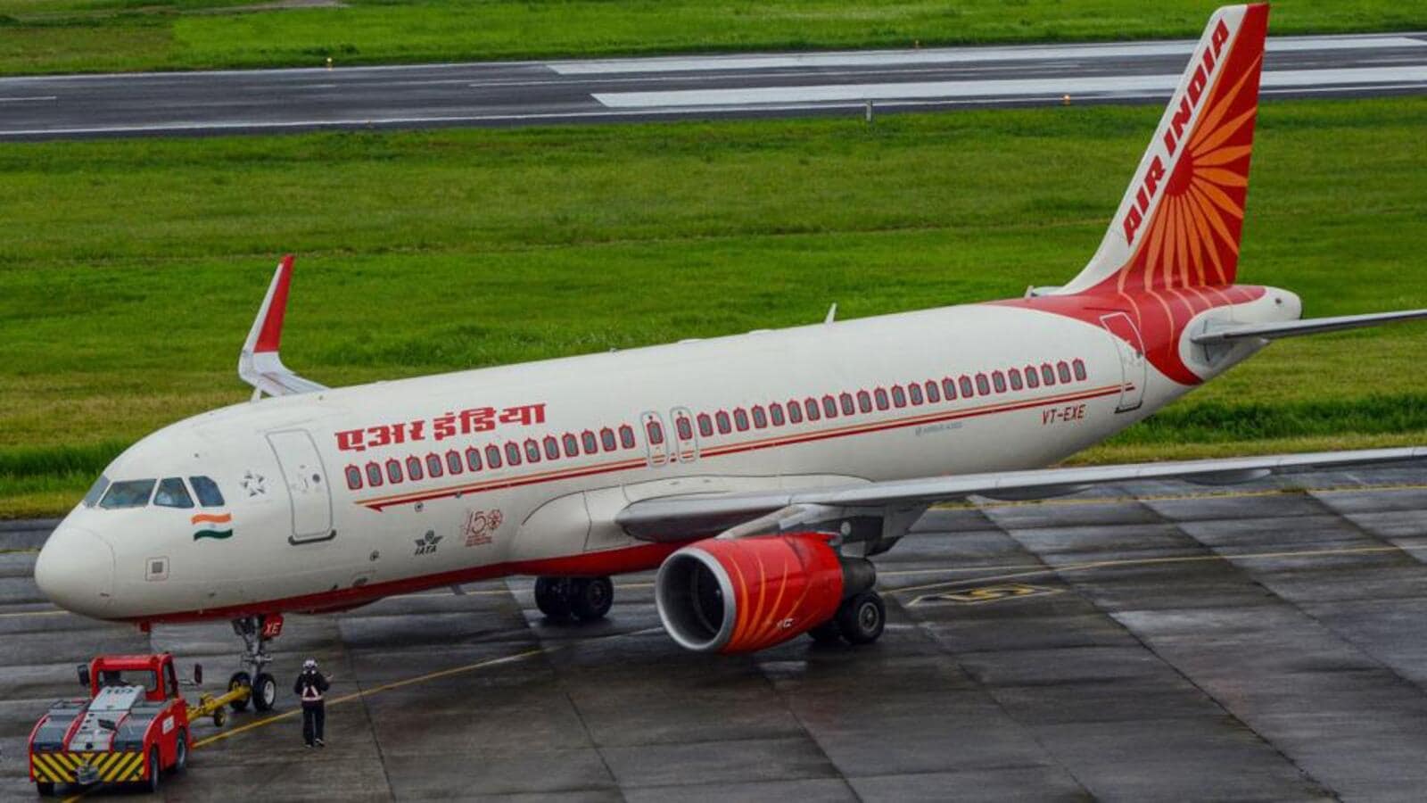 Air India Fined Rs 10 Lakhs for Denying Boarding to Passengers with valid Tickets