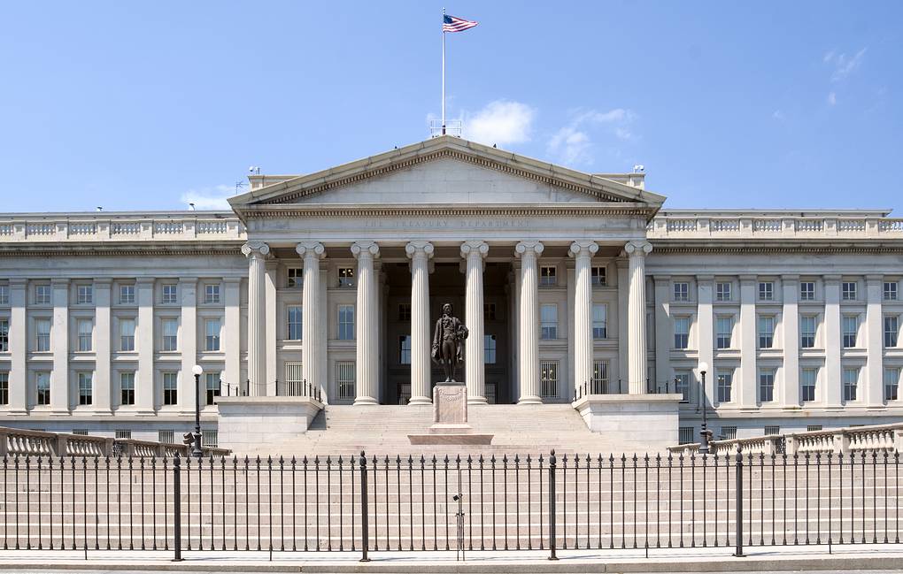 US Treasury imposes ban on Russian gold imports