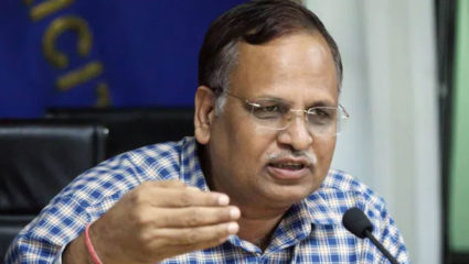 Cash, Gold Coins Seized in Raids on Satyendar Jain’s Premises