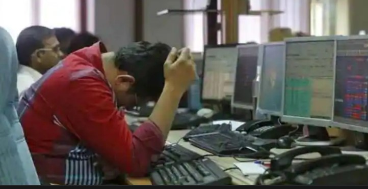 Markets: Inflation, and volatility, push Sensex, Nifty, and LIC down on Indian bourses