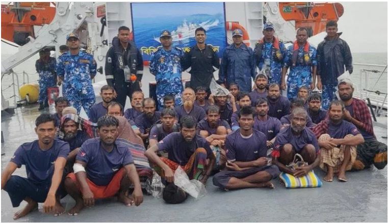 Indian Coast Guard rescues 32 Bangladeshi Fishermen