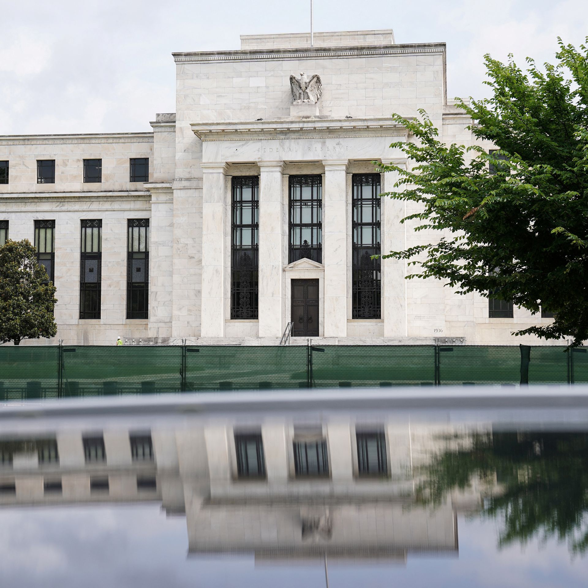 US central bank hikes interest rate again, up to 3.25 percent