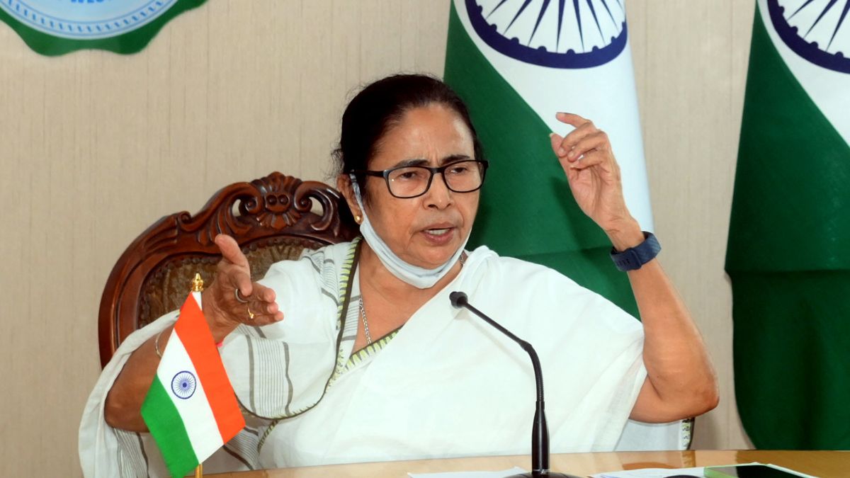 Mamata Apologises for her Minister’s Remarks on President Murmu