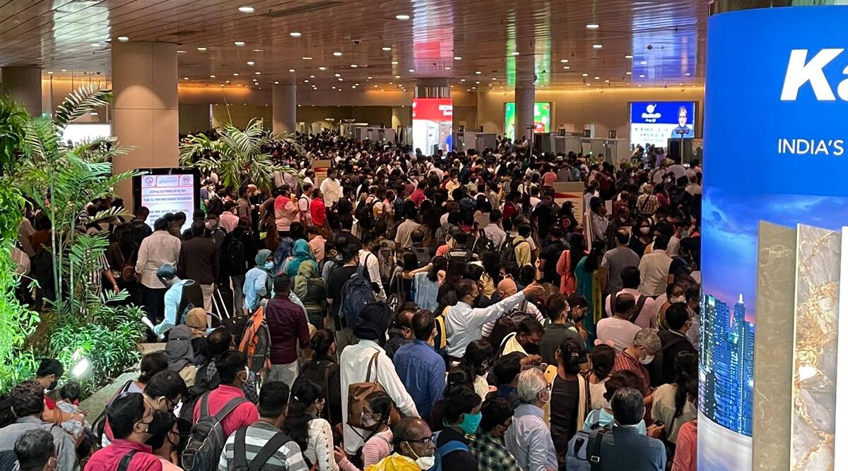 Airport Security: Need to Lay Out Laptops, Mobiles May End Soon
