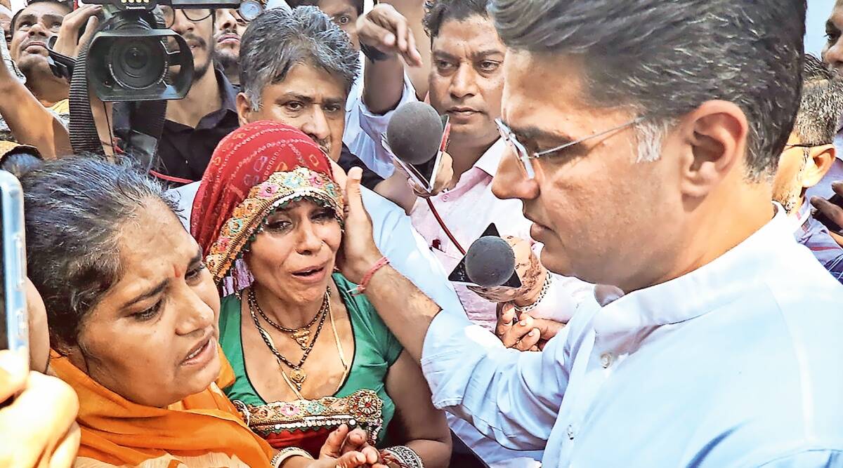 Protest by Widows of Martyrs: Gehlot Wedge a Rift among Protesters