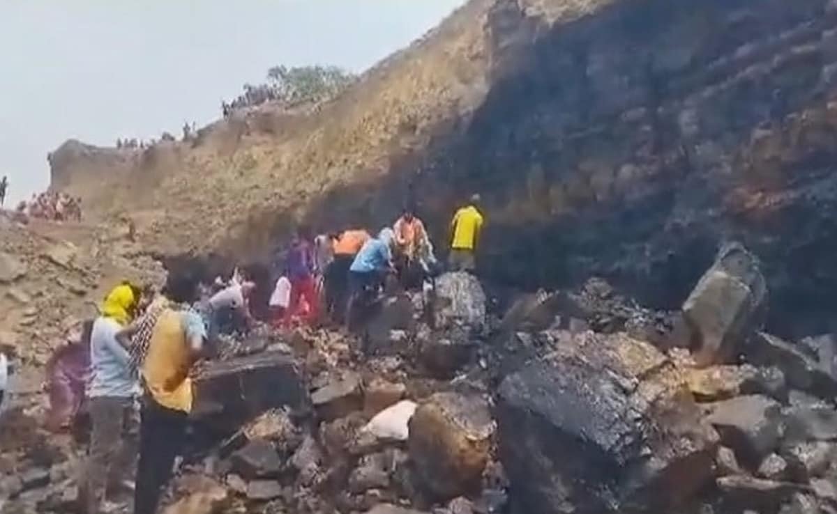 Three Killed in Illegal Coal Mine Collapse