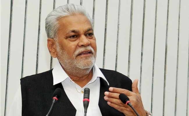 Rupala Asks Congress to Clarify its Stand on Cow Slaughter