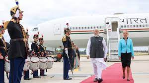 Red Carpet Welcome to Modi in France