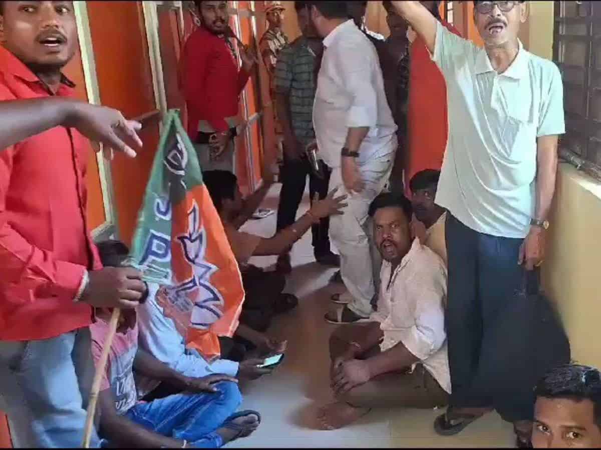 BJP Workers Lock in Union Minister in Party Office