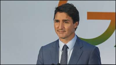 Justin Trudeau Finally Flies out of Delhi amidst Dark Cloud Back Home