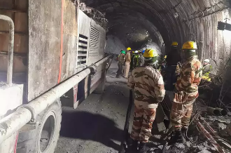 Tunnel Trapped Workers: Substantial Progress Made in Drilling Hole