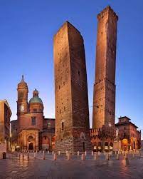 “Leaning Tower of Bologna” closed for Tourists