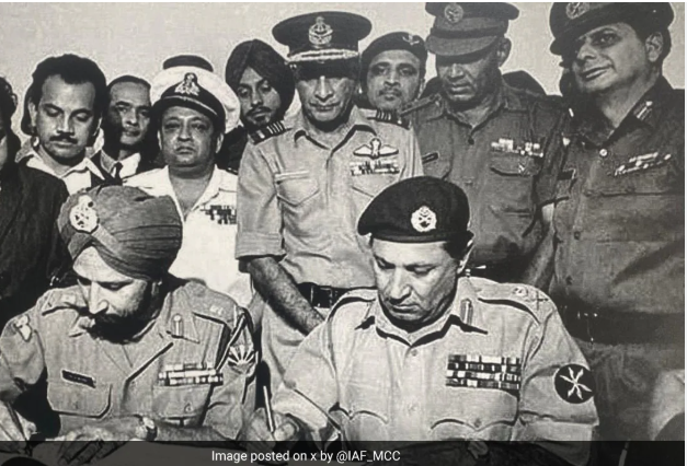 Roving Periscope: Ungrateful, B’deshi politicians claim victory in the 1971 war!