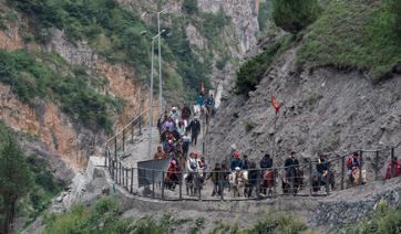Over three lakh perform Amarnath Yatra in 18 days