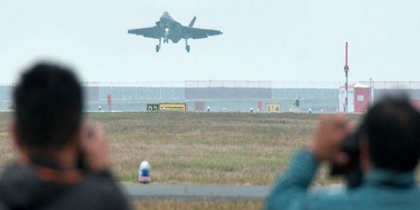 US fighter jet, the F-35, crashes near an air station in California.