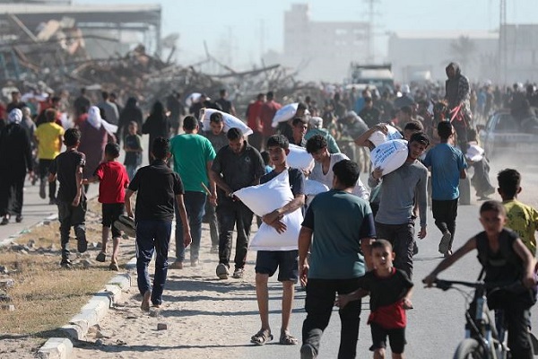 Britain warns Israel it could recognise Palestinian state as Gaza starvation spreads