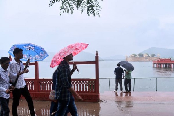 IMD forecasts week-long downpour in Northeast; rainfall subsides in central India