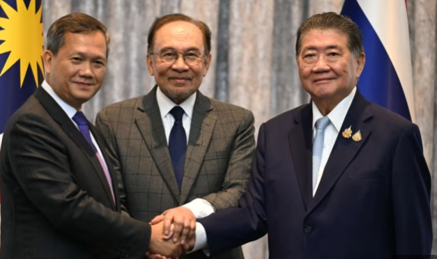 Roving Periscope: After 35 deaths and Trump’s threats, Cambodia, Thailand agree to ceasefire