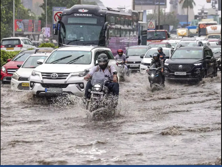 Heavy Rains Hit Normal Life in Mumbai, Other States