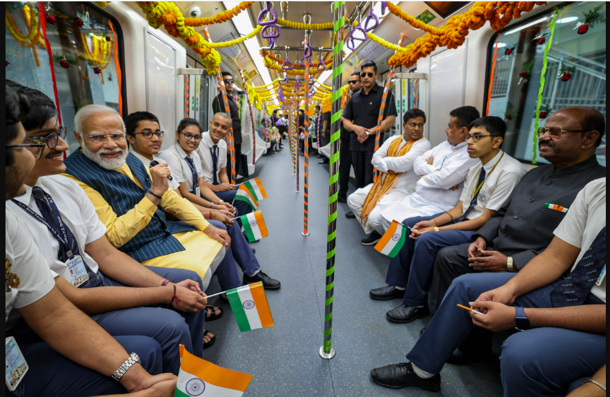 PM Inaugurates New Metro Links in Kolkata, Mamata Banerjee Claims Credit