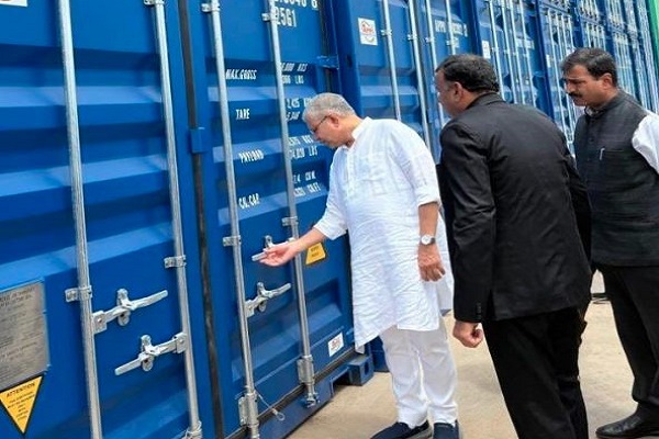 Railway Minister Ashwini Vaishnaw visits container manufacturing unit in Bhavnagar