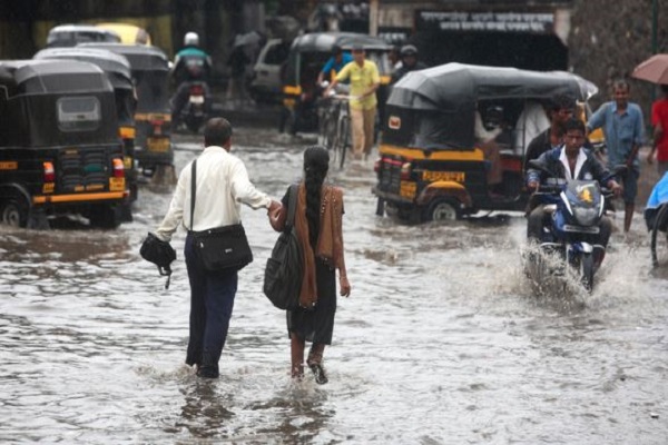 Heavy rains batter Mumbai for fourth day; transport hit