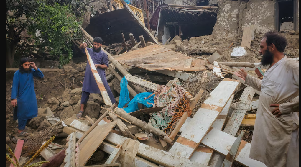 800 Killed, over 2,500 Injured in Massive Earthquake in Afghanistan