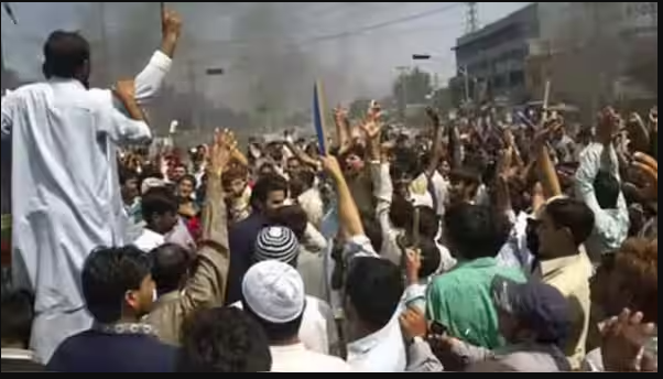 2 Killed in Firing during Anti-Pakistan Government Protests in PoK