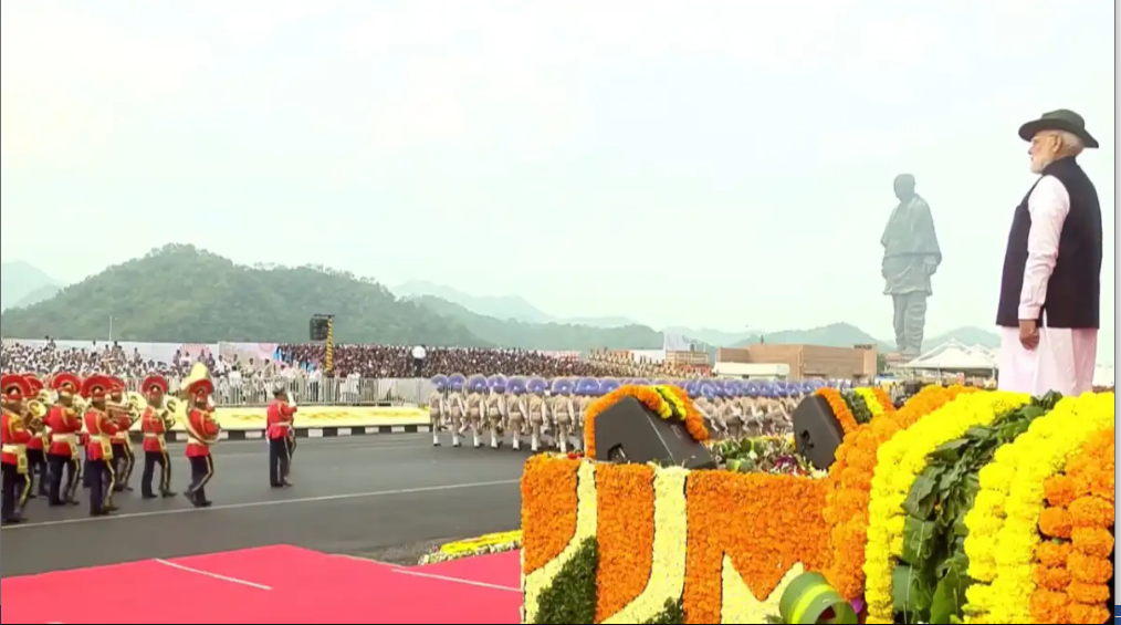 Modi Takes Salute at the National Unity Day Parade, Blames Nehru for Creating Kashmir Problem