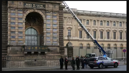 Two Arrested in Louvre Museum Theft Case