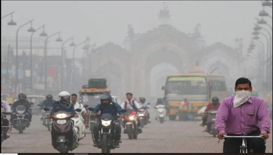 Air Pollution: Offices in Delhi to Function at 50% Staff, Remaining to Work-from-Home