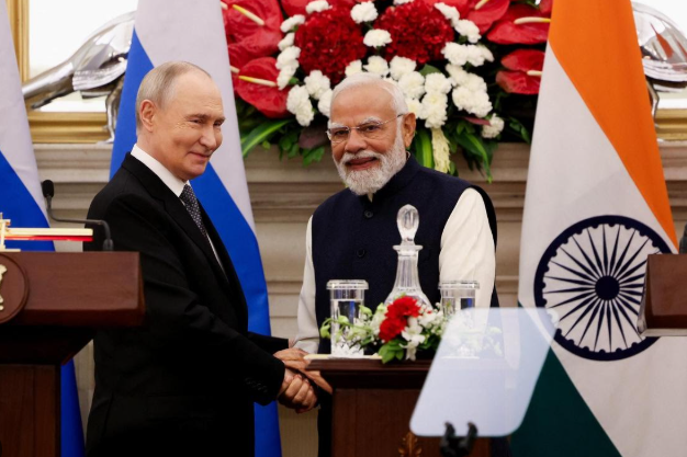 Roving Periscope: Russia ready to continue fuel shipment to India, says Putin