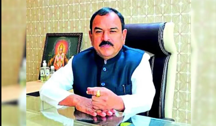 Nashik “Astrologer” Ashok Kharat may have Dug his Own Grave